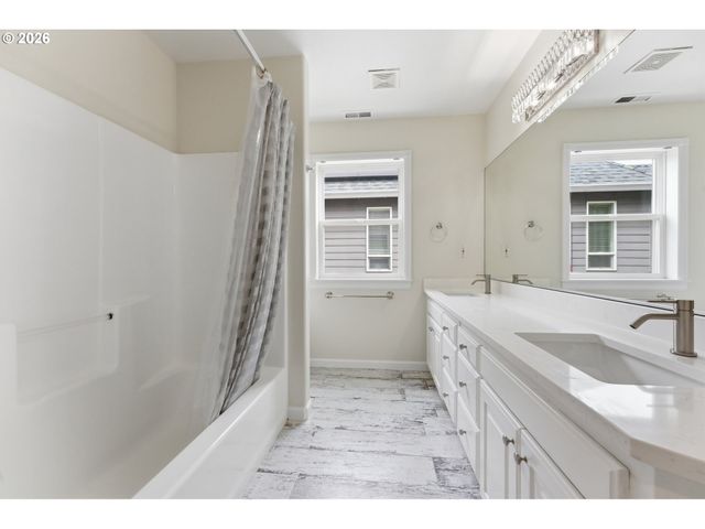 15254 Sw TURNAGAIN Dr, Tigard, OR 97224