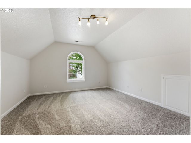 15254 Sw TURNAGAIN Dr, Tigard, OR 97224