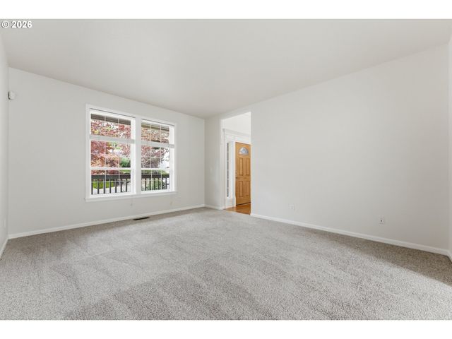 15254 Sw TURNAGAIN Dr, Tigard, OR 97224