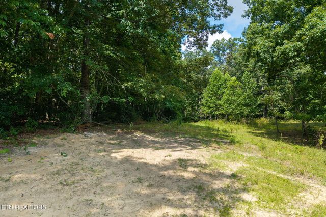 494 Sampson Rd, Crossville, TN 38572