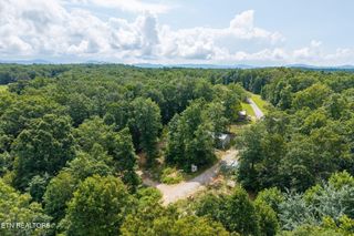 494 Sampson Rd, Crossville, TN 38572