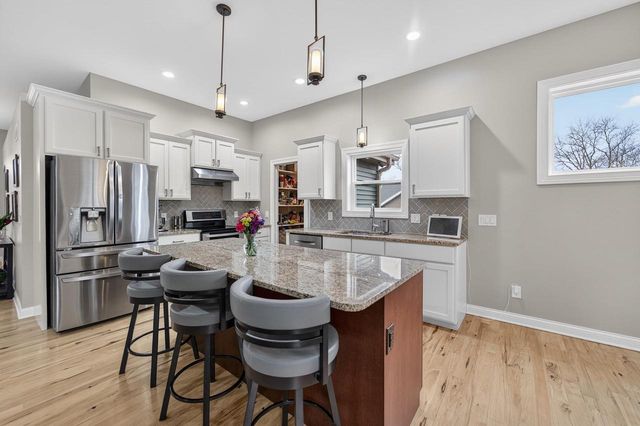 3092 Parker Pass, Sun Prairie, WI 53590