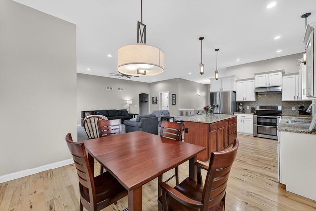 3092 Parker Pass, Sun Prairie, WI 53590