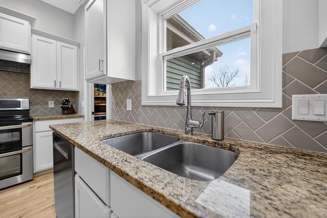 3092 Parker Pass, Sun Prairie, WI 53590