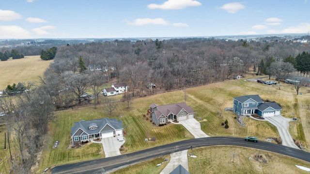 3092 Parker Pass, Sun Prairie, WI 53590