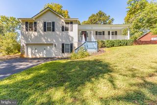 1069 LAKEVIEW DR, Stafford, VA 22556