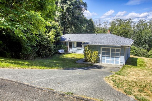 11826 NE Manzanita Lane, Bainbridge Island, WA 98110