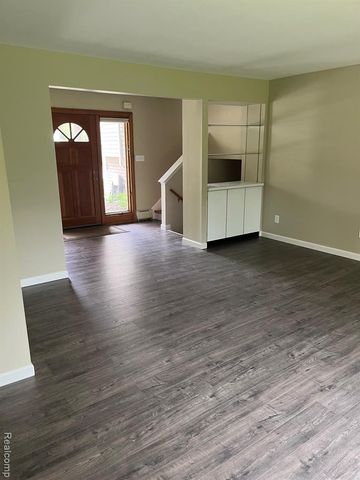 3891 Eastbourne Drive, Troy, MI 48084
