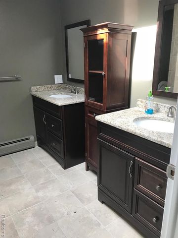 3891 Eastbourne Drive, Troy, MI 48084