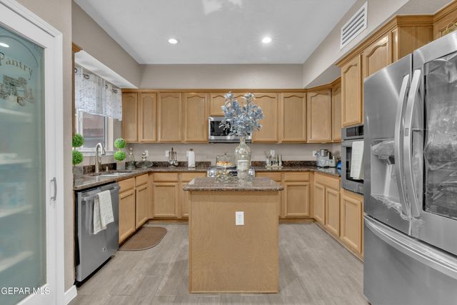 12508 Tierra Nogal Drive, El Paso, TX 79938