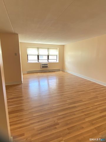 9 Park Street 2L, Norwalk, CT 06851