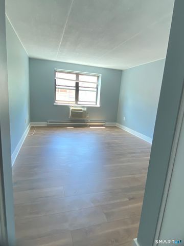 9 Park Street 2L, Norwalk, CT 06851