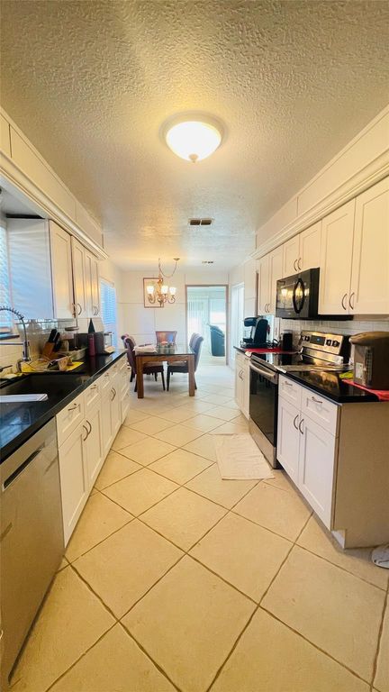 5218 Pine Cliff Drive, Houston, TX 77084