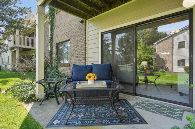 6767 Meadow Creek Drive, 104, Columbus, OH 43235