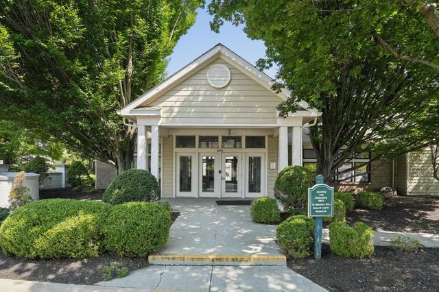 6767 Meadow Creek Drive, 104, Columbus, OH 43235