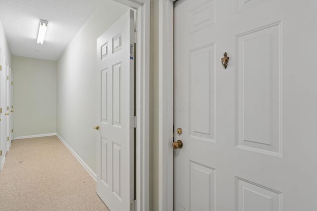 6767 Meadow Creek Drive, 104, Columbus, OH 43235