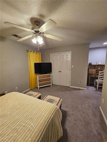 4215 LEGACY Square, Atlanta, GA 30349