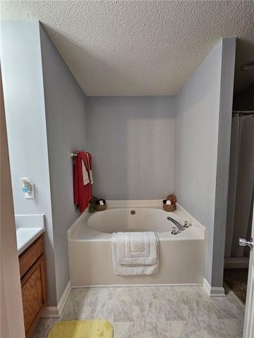 4215 LEGACY Square, Atlanta, GA 30349