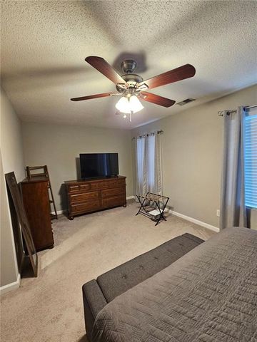 4215 LEGACY Square, Atlanta, GA 30349