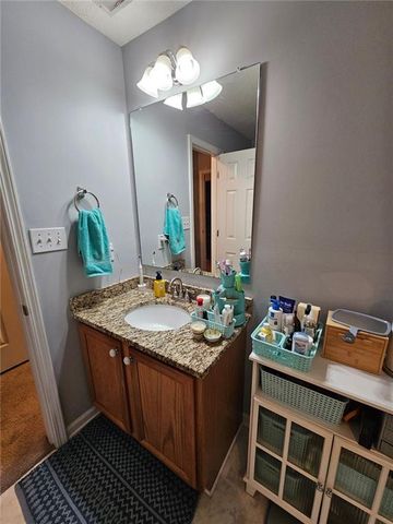 4215 LEGACY Square, Atlanta, GA 30349