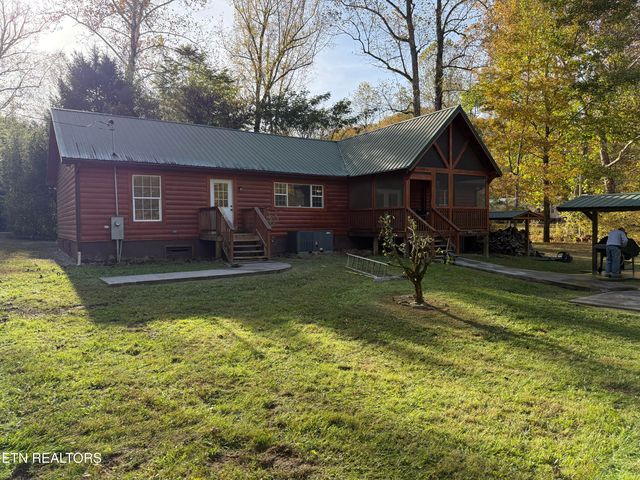 468 Bobcat Ridge Way, Cosby, TN 37722