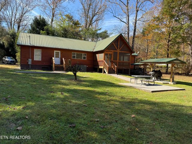 468 Bobcat Ridge Way, Cosby, TN 37722