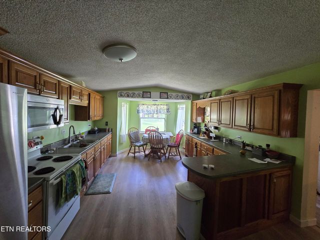250 County Road 365, Sweetwater, TN 37874