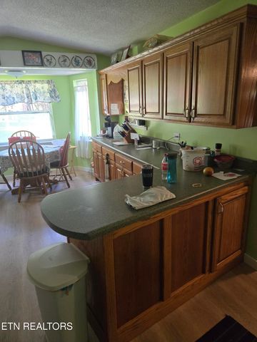 250 County Road 365, Sweetwater, TN 37874