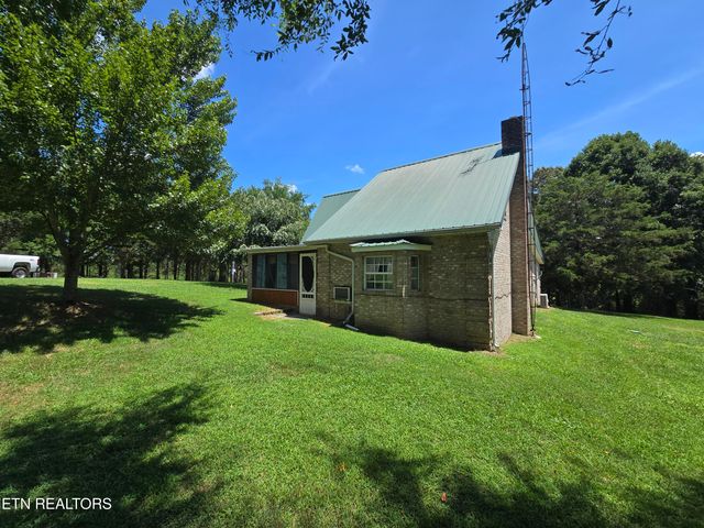 250 County Road 365, Sweetwater, TN 37874