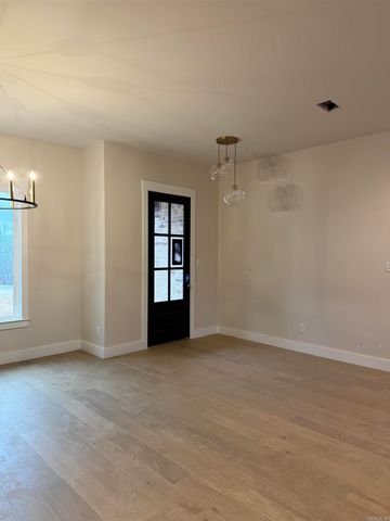 224 Middleton Place, Benton, AR 72019