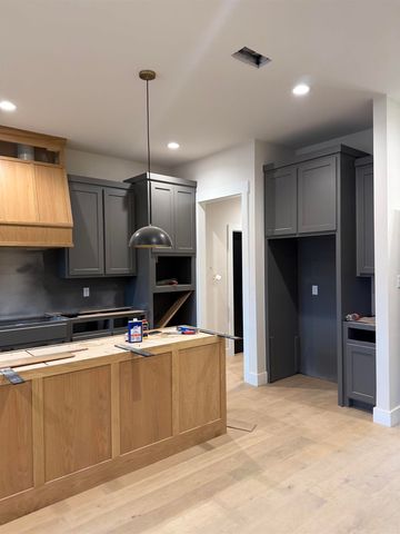 224 Middleton Place, Benton, AR 72019