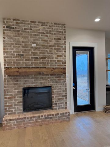 224 Middleton Place, Benton, AR 72019