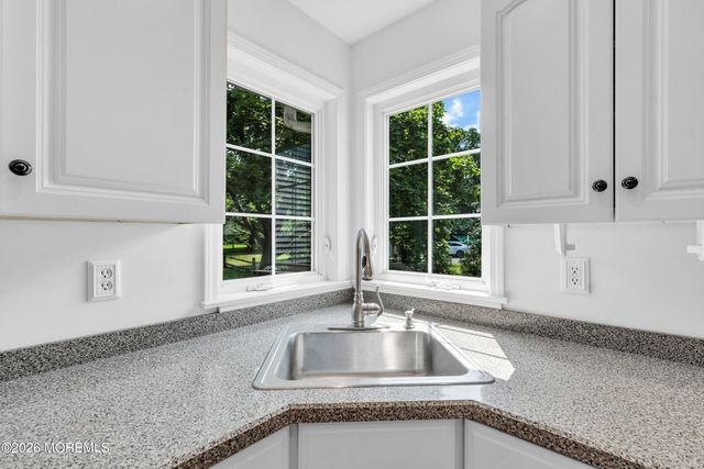 79 Maple Avenue, Fair Haven, NJ 07704