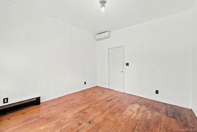 251 Graham Avenue, Brooklyn, NY 11206