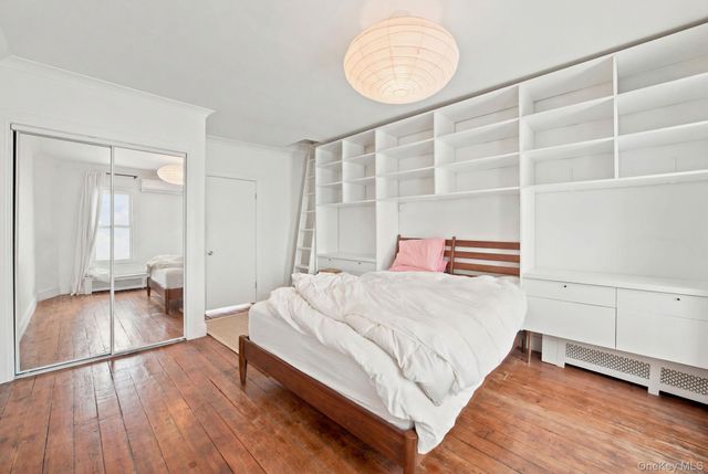 251 Graham Avenue, Brooklyn, NY 11206