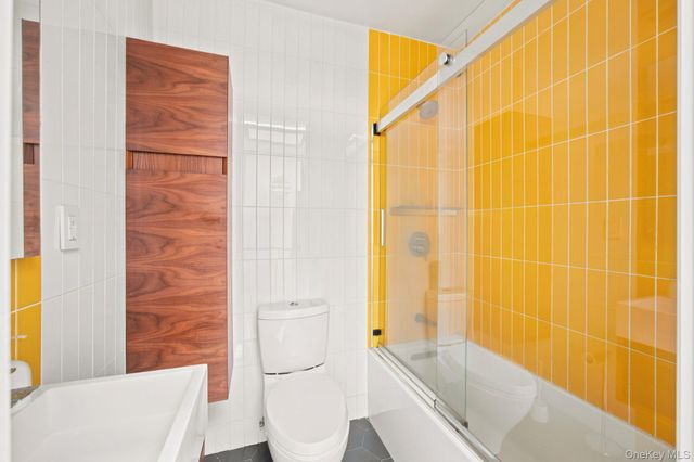 251 Graham Avenue, Brooklyn, NY 11206