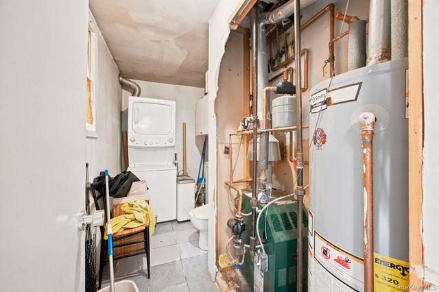 251 Graham Avenue, Brooklyn, NY 11206