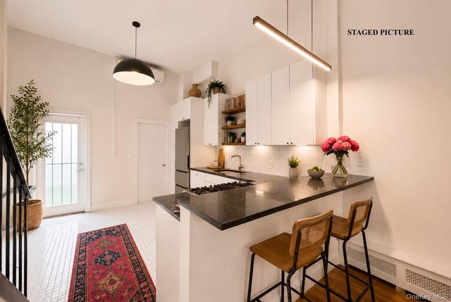 251 Graham Avenue, Brooklyn, NY 11206