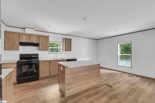 209 Five Forks Road, Liberty, SC 29657