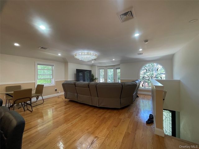 104-03 196th Street 2nd Floor, Jamaica, NY 11412