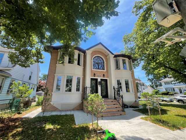 104-03 196th Street 2nd Floor, Jamaica, NY 11412
