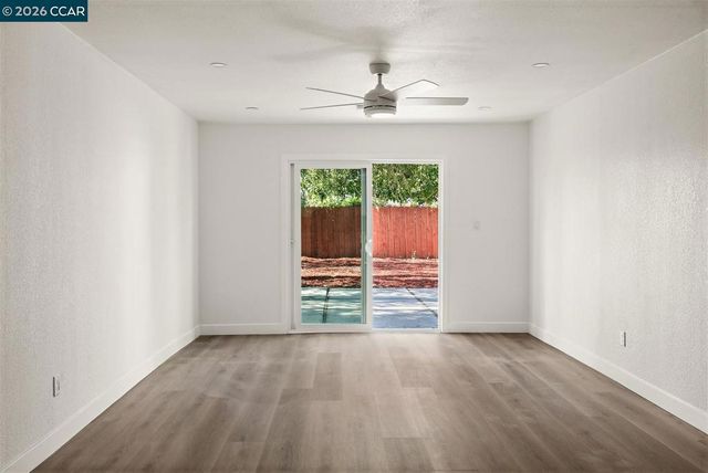 26 Polaris Dr, Pittsburg, CA 94565