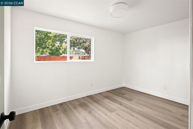 26 Polaris Dr, Pittsburg, CA 94565