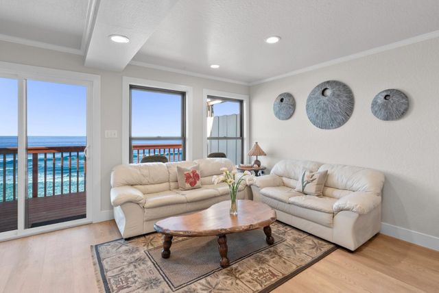 476 Oceanview Drive, La Selva Beach, CA 95076