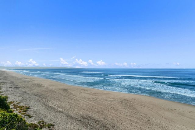 476 Oceanview Drive, La Selva Beach, CA 95076