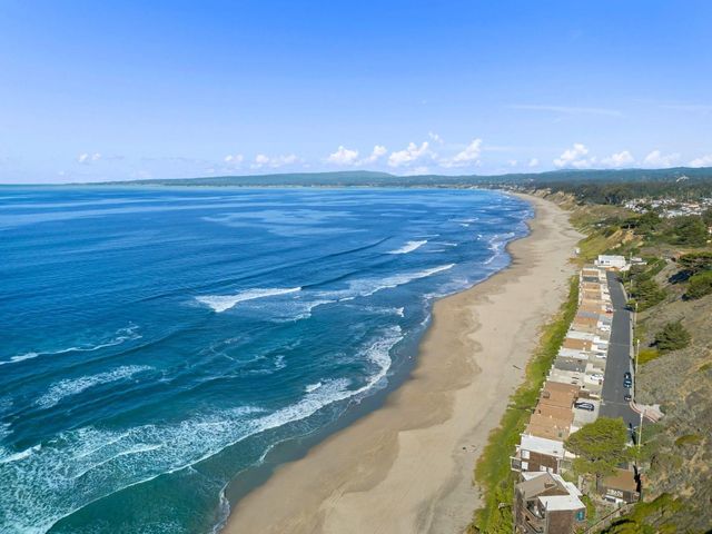 476 Oceanview Drive, La Selva Beach, CA 95076