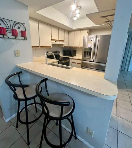 1537 SE Royal Green Cir Apt E204, Port St Lucie, FL 34952
