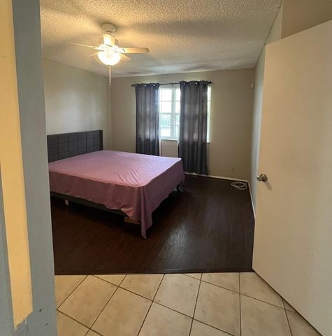 1537 SE Royal Green Cir Apt E204, Port St Lucie, FL 34952