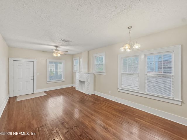 649 LONG BRANCH Boulevard, Jacksonville, FL 32206