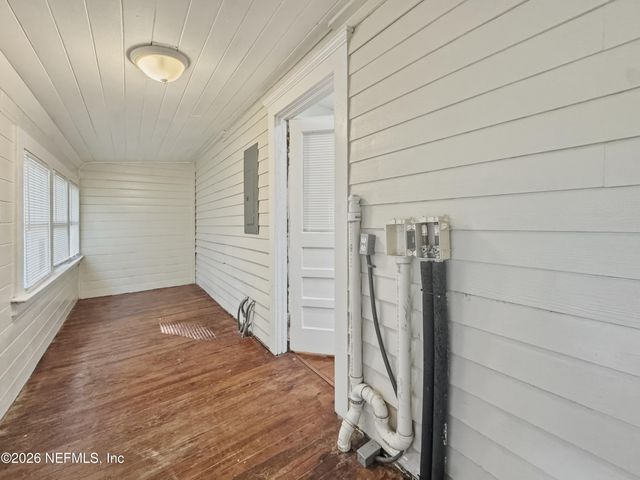 649 LONG BRANCH Boulevard, Jacksonville, FL 32206